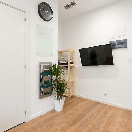 Апартаменты Apartamento Alameda De Colon Малага Экстерьер фото