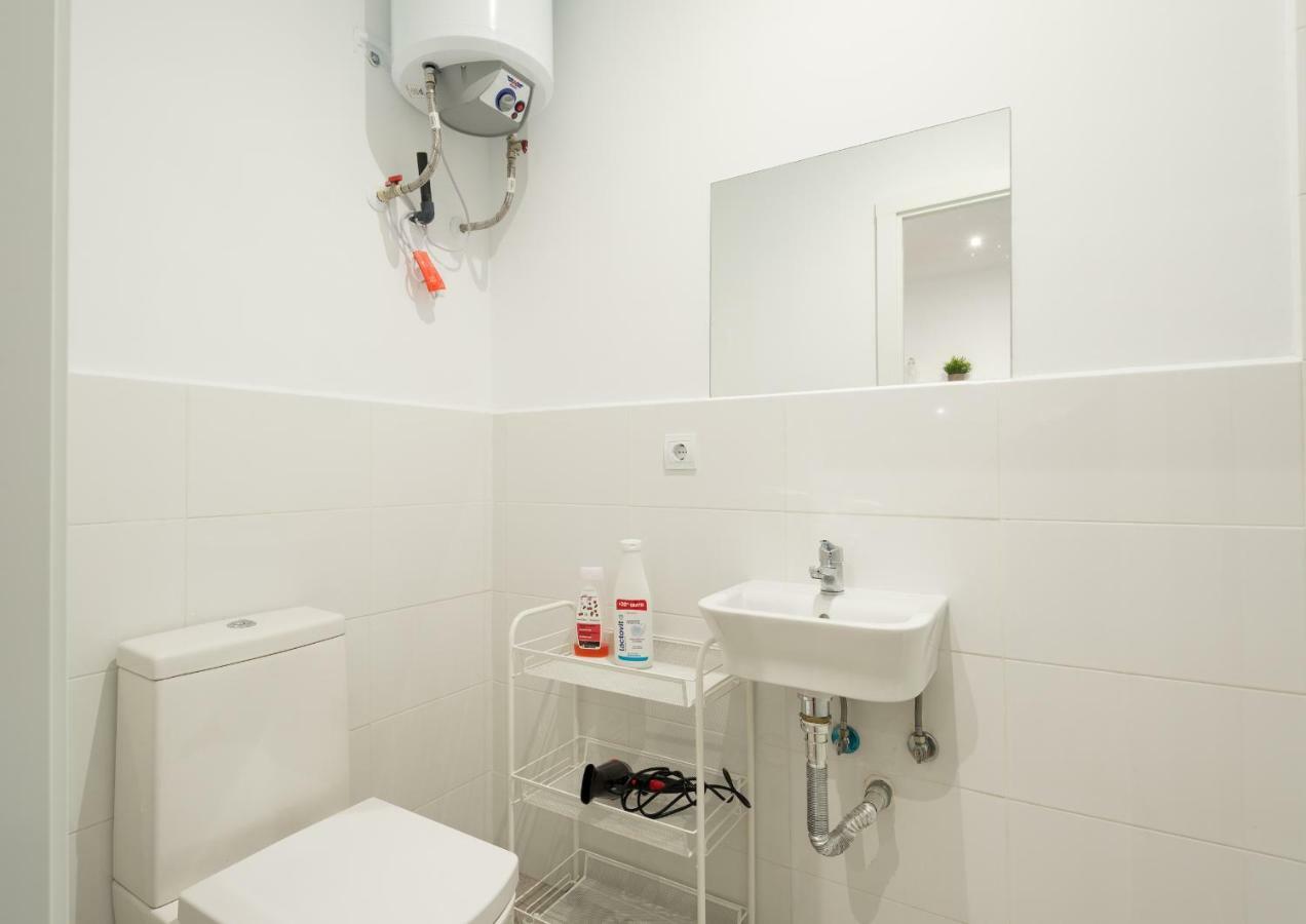 Апартаменты Apartamento Alameda De Colon Малага Экстерьер фото