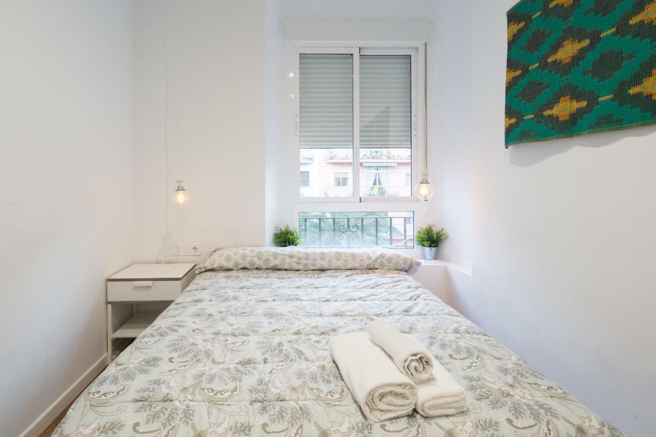 Апартаменты Apartamento Alameda De Colon Малага Экстерьер фото